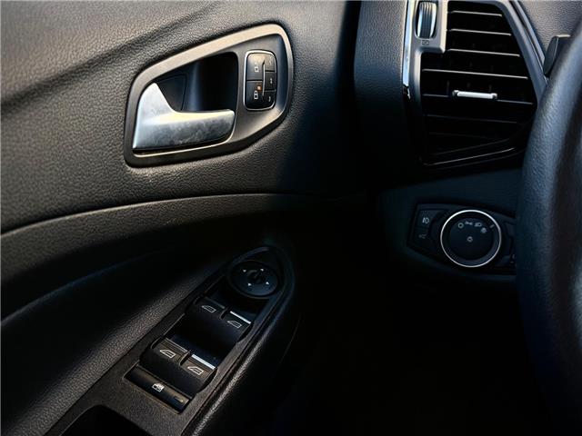 2018 Ford Escape Titanium (Stk: 260141A) in Calgary - Image 11 of 19