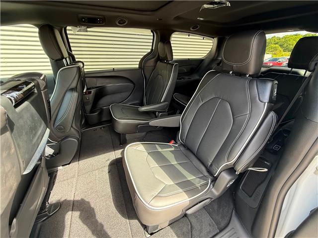 2026 Chrysler Pacifica Limited (Stk: 26001D) in London - Image 9 of 20