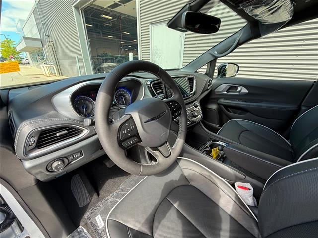 2026 Chrysler Pacifica Limited (Stk: 26001D) in London - Image 12 of 20