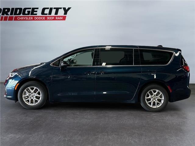 2024 Chrysler Pacifica Touring-L (Stk: 40501) in Lethbridge - Image 2 of 15