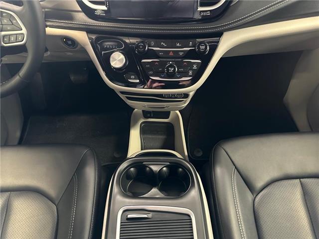 2024 Chrysler Pacifica Touring-L (Stk: 40501) in Lethbridge - Image 11 of 15