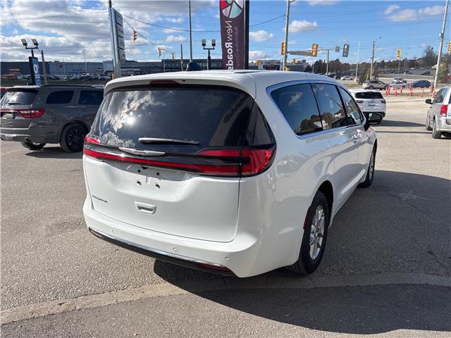 2026 Chrysler Pacifica Select (Stk: P22973) in Newmarket - Image 7 of 14