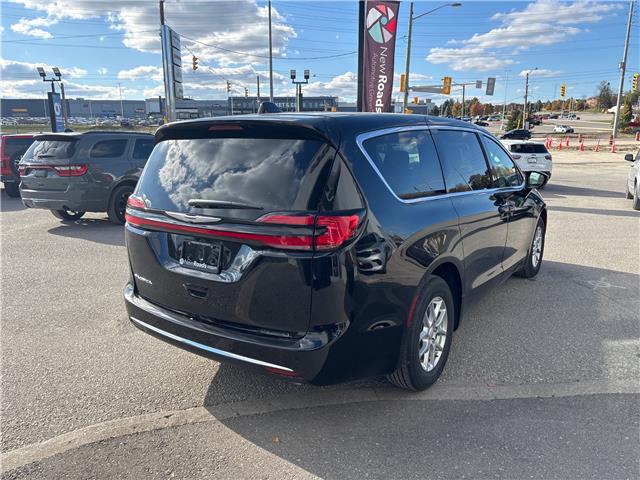 2026 Chrysler Pacifica Select (Stk: P22969) in Newmarket - Image 7 of 14