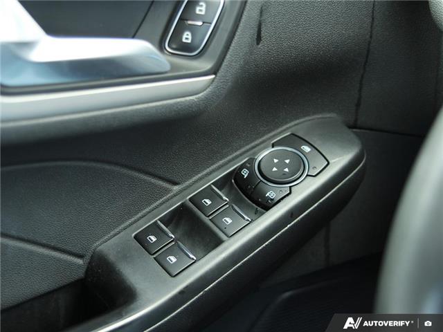 2022 Ford Escape SEL (Stk: P6253) in London - Image 16 of 26