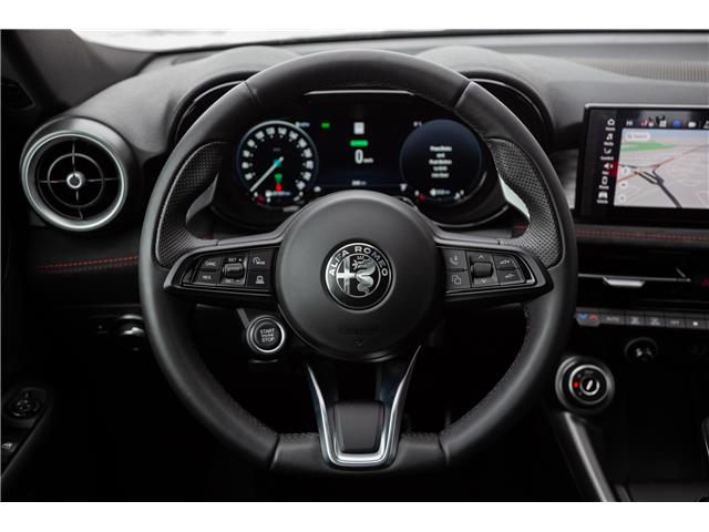 2024 Alfa Romeo Tonale PHEV Veloce (Stk: 24041D) in London - Image 12 of 33