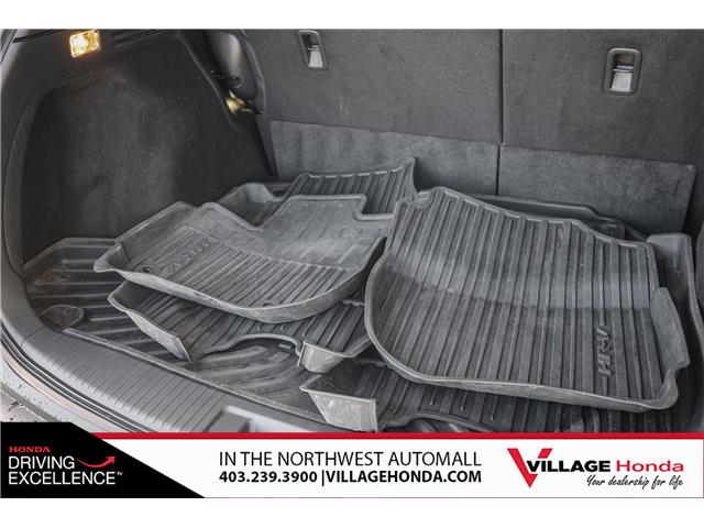 2017 Honda HR-V EX-L (Stk: B8974) in Calgary - Image 11 of 32