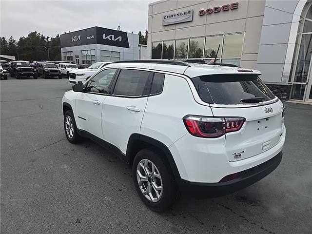 2026 Jeep Compass North (Stk: T031) in Miramichi - Image 3 of 13