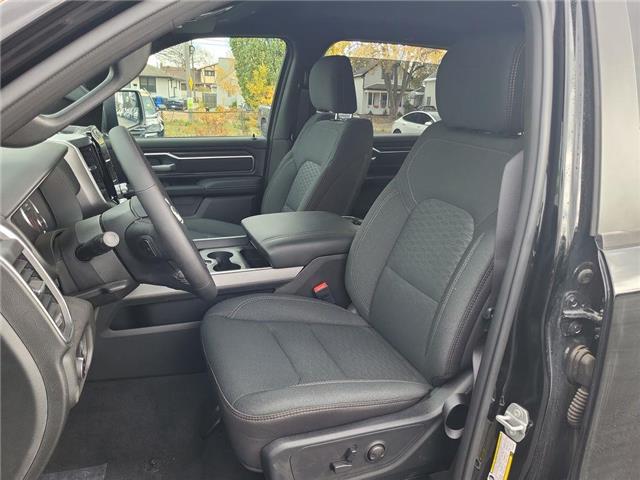 2026 RAM 1500 Big Horn (Stk: 260041) in Windsor - Image 14 of 25