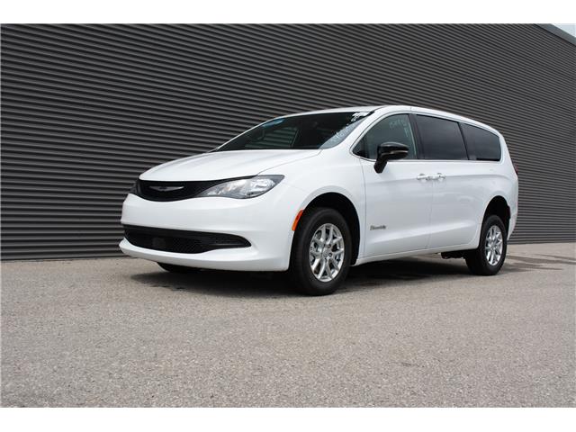 2025 Chrysler Grand Caravan SXT (Stk: MU2386) in London - Image 1 of 21