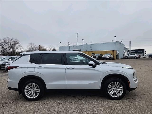 2024 Mitsubishi Outlander ES (Stk: U3320) in Cambridge - Image 6 of 32