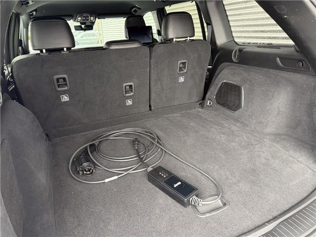 2023 Jeep Grand Cherokee 4xe Trailhawk (Stk: 25528A) in London - Image 7 of 28