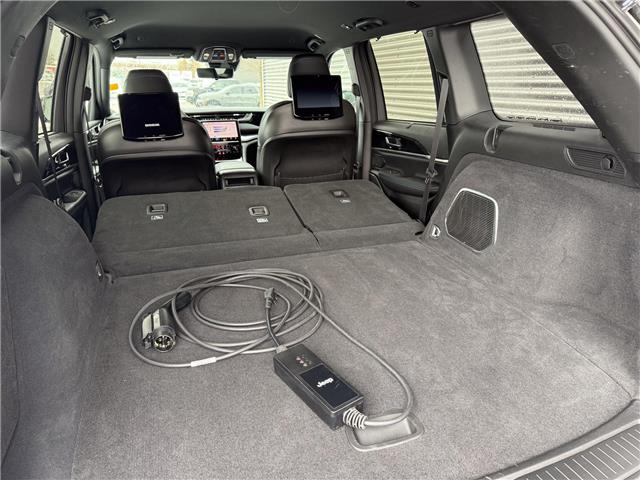 2023 Jeep Grand Cherokee 4xe Trailhawk (Stk: 25528A) in London - Image 8 of 28