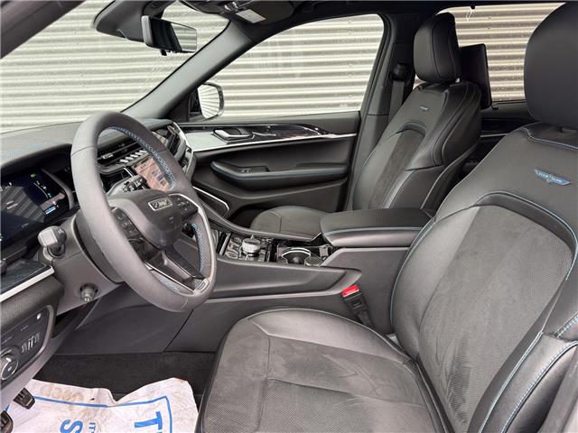 2023 Jeep Grand Cherokee 4xe Trailhawk (Stk: 25528A) in London - Image 11 of 28