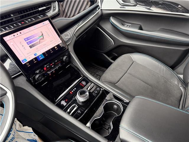 2023 Jeep Grand Cherokee 4xe Trailhawk (Stk: 25528A) in London - Image 20 of 28