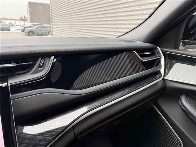2023 Jeep Grand Cherokee 4xe Trailhawk (Stk: 25528A) in London - Image 21 of 28
