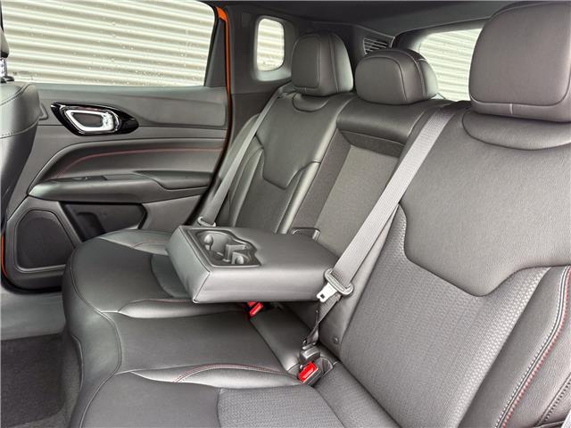 2026 Jeep Compass Trailhawk (Stk: 26060) in London - Image 13 of 26