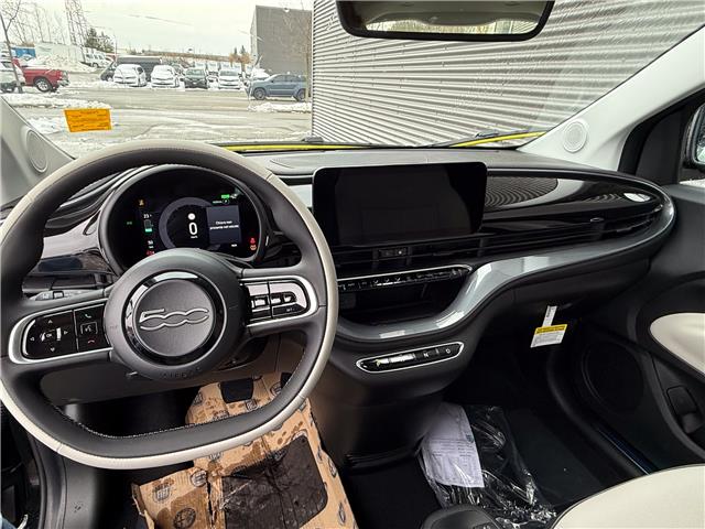 2025 Fiat 500e Base (Stk: F25010) in London - Image 12 of 21