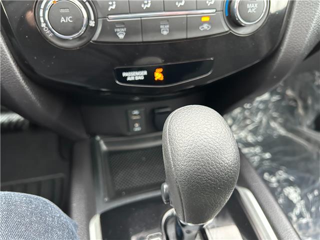 2015 Nissan Rogue SV (Stk: M6001) in Sarnia - Image 31 of 34 2015 Nissan Rogue SV (Stk: M6001) in Sarnia - Image 31 of 34