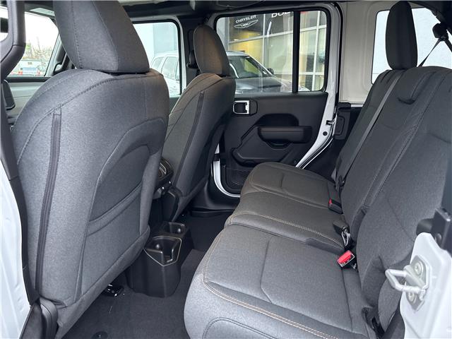 2026 Jeep Wrangler Sport (Stk: W22949) in Newmarket - Image 12 of 13