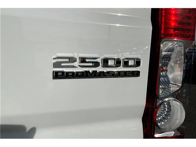 2025 RAM ProMaster 2500 High Roof (Stk: 58015U) in Calgary - Image 30 of 32