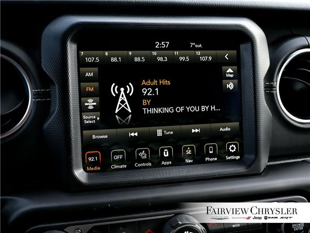 2021 Jeep Wrangler 4xe (PHEV) Sahara (Stk: u21392) in Burlington - Image 28 of 34