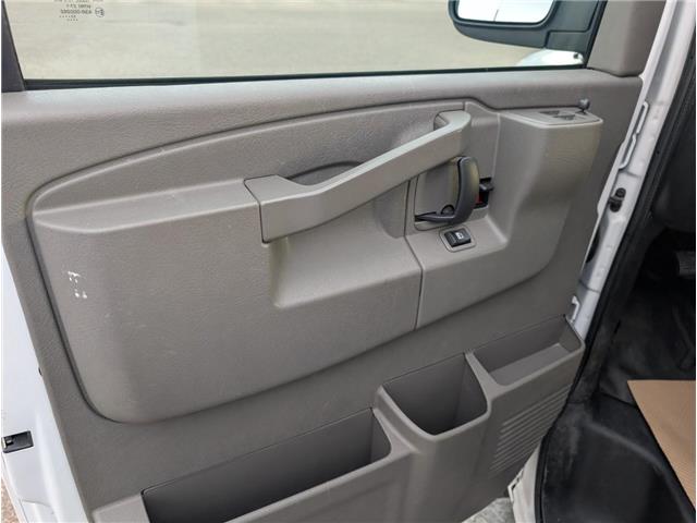 2023 GMC Savana 2500 Work Van (Stk: 19335) in Calgary - Image 15 of 20