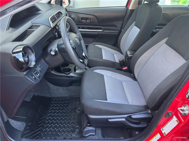 2018 Toyota Prius C  (Stk: P4887) in Surrey - Image 9 of 15