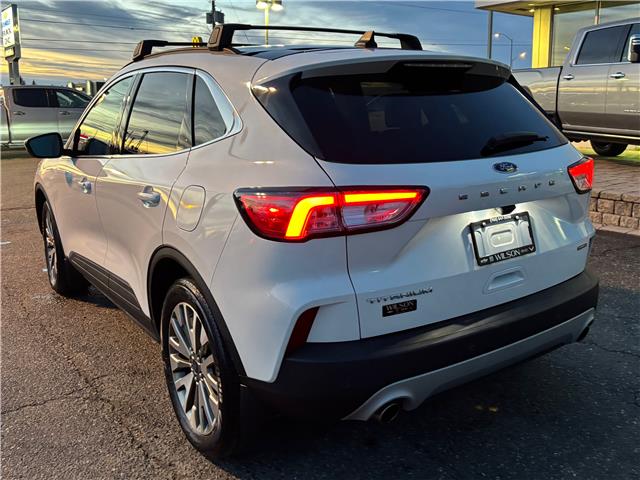 2022 Ford Escape Titanium Hybrid (Stk: 26160A) in Temiskaming Shores - Image 5 of 13 2022 Ford Escape Titanium Hybrid (Stk: 26160A) in Temiskaming Shores - Image 5 of 13