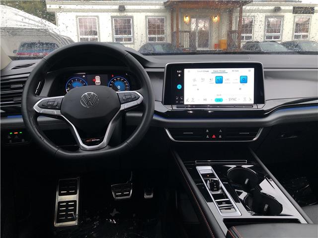 2025 Volkswagen Atlas 2.0 TSI Peak Edition (Stk: 528669) in Ottawa - Image 20 of 24