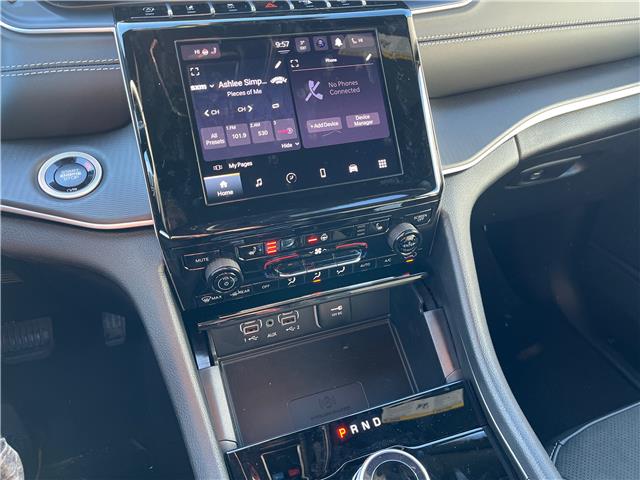 2025 Jeep Grand Cherokee L Laredo (Stk: 25-425) in Sarnia - Image 15 of 23