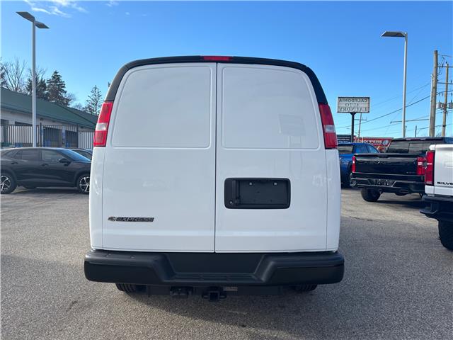 2025 Chevrolet Express 2500 Work Van (Stk: TS227009) in Caledonia - Image 4 of 34