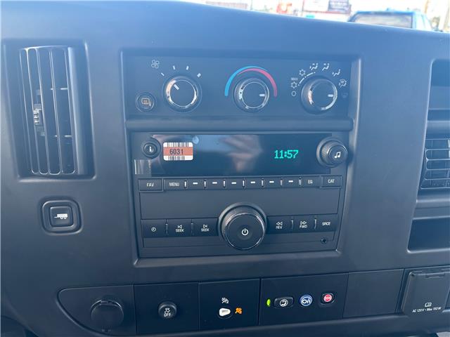 2025 Chevrolet Express 2500 Work Van (Stk: TS227009) in Caledonia - Image 30 of 34