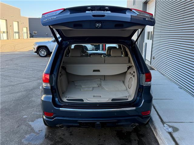 2021 Jeep Grand Cherokee Overland (Stk: 25523A) in London - Image 6 of 28