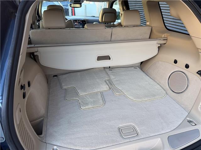 2021 Jeep Grand Cherokee Overland (Stk: 25523A) in London - Image 7 of 28