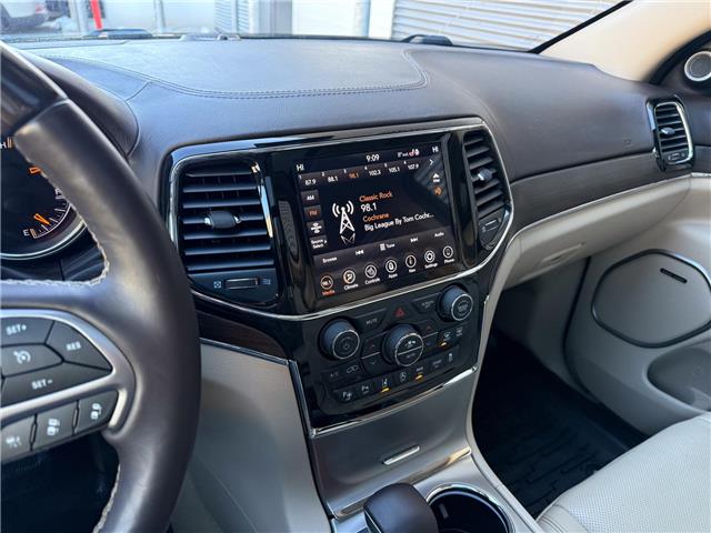2021 Jeep Grand Cherokee Overland (Stk: 25523A) in London - Image 19 of 28