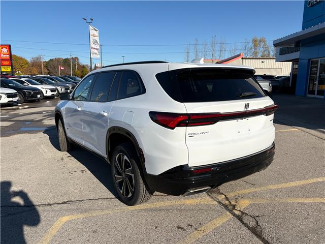 2026 Buick Enclave Sport Touring (Stk: 57045) in Strathroy - Image 2 of 11