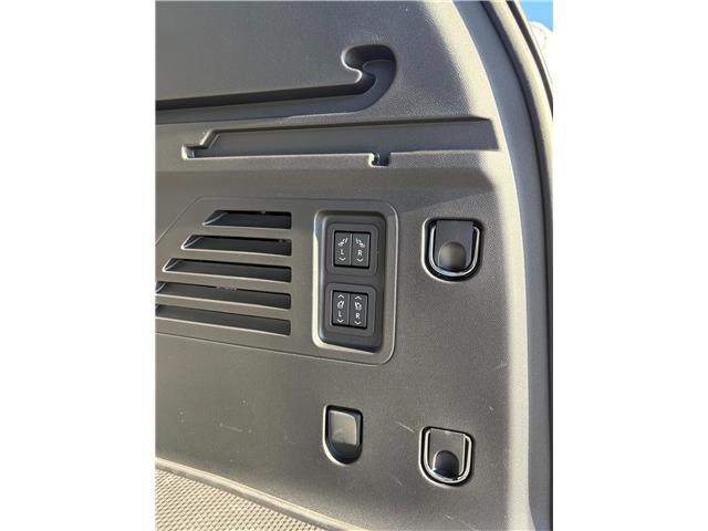 2026 Buick Enclave Sport Touring (Stk: 57045) in Strathroy - Image 4 of 11