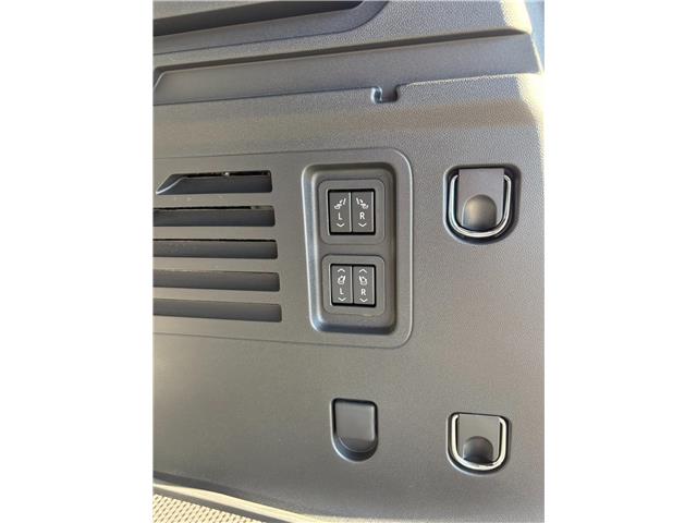 2026 Buick Enclave Preferred (Stk: 57046) in Strathroy - Image 4 of 11