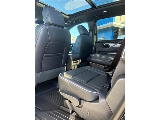 2026 Buick Enclave Sport Touring (Stk: 57105) in Strathroy - Image 5 of 11