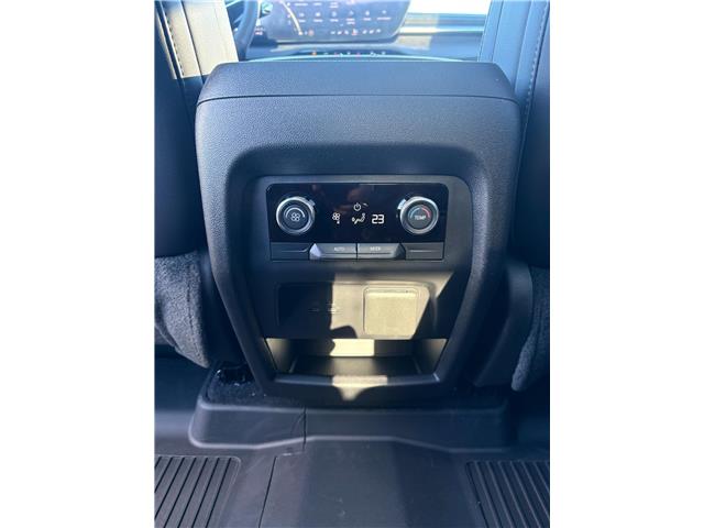 2026 Buick Enclave Sport Touring (Stk: 57105) in Strathroy - Image 6 of 11