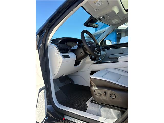 2026 GMC Acadia Denali (Stk: 57235) in Strathroy - Image 7 of 10
