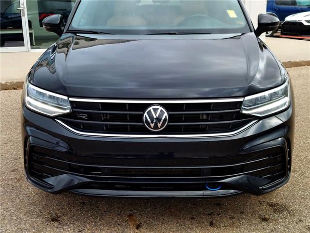 2024 Volkswagen Tiguan Comfortline R-Line Black Edition (Stk: 2504981) in Regina - Image 5 of 48