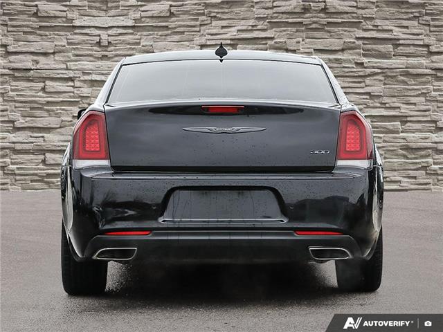 2022 Chrysler 300 Touring L (Stk: P4406) in Welland - Image 5 of 27