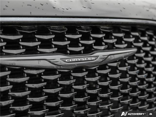 2022 Chrysler 300 Touring L (Stk: P4406) in Welland - Image 9 of 27