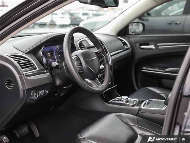 2022 Chrysler 300 Touring L (Stk: P4406) in Welland - Image 13 of 27