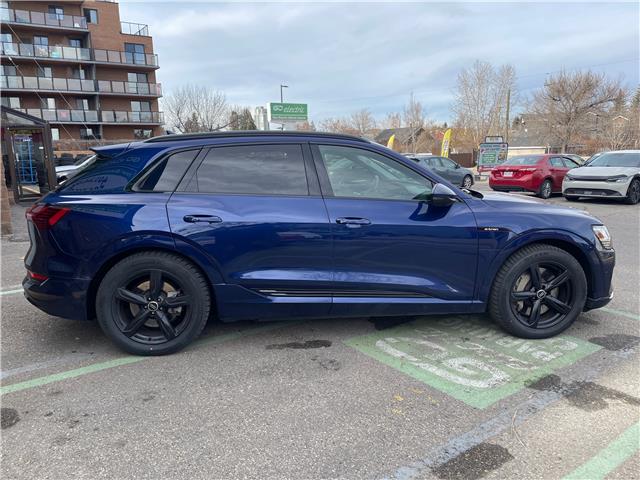 2021 Audi e-tron 55 Technik (Stk: R-21AUEBLU7514) in Calgary - Image 6 of 17