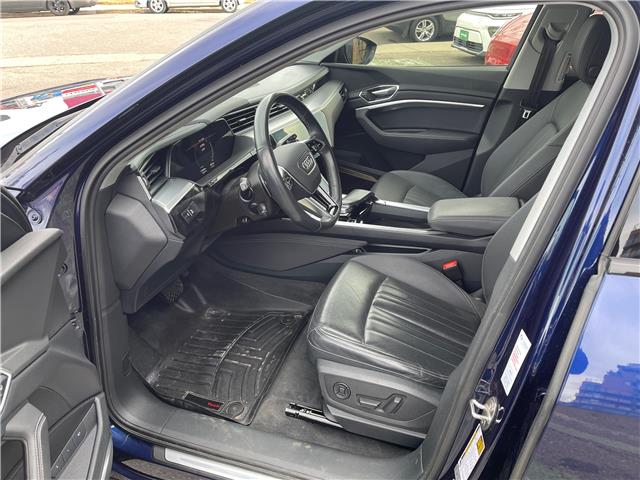 2021 Audi e-tron 55 Technik (Stk: R-21AUEBLU7514) in Calgary - Image 11 of 17