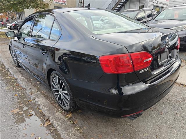 2013 Volkswagen Jetta 2.5L Sportline in Ottawa - Image 13 of 19