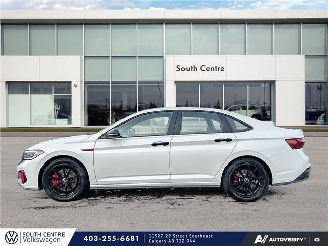 2024 Volkswagen Jetta GLI 40th Anniversary Edition (Stk: SU7678) in Calgary - Image 3 of 9