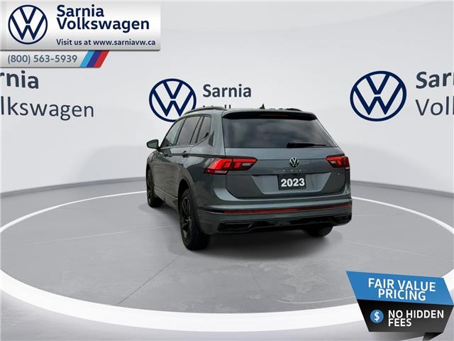 2023 Volkswagen Tiguan Comfortline R-Line Black (Stk: VU1578) in Sarnia - Image 8 of 25